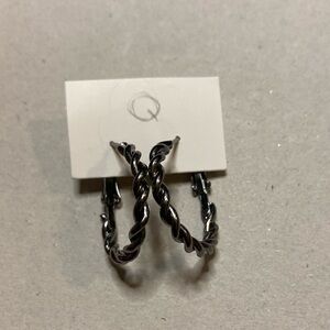 *BOGO FREE* Roped, hooped earrings with clasp back